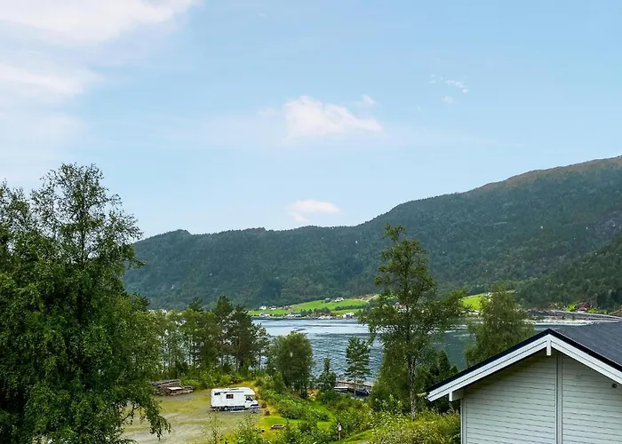 Ferienhaus Gorgeous In With House Sea View Lavik (Sogn og Fjordane)