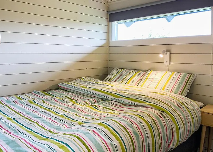 Ferienhaus Gorgeous In With House Sea View *